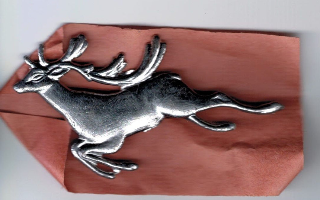 Broche med hjorte