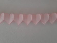Indlæs billede til gallerivisning Guirlande med lyserøde hjerter 18 cm

