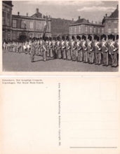 Indlæs billede til gallerivisning 3 gamle postkort med Den kongelige livgarde John Meincke’s Kunstforlag
